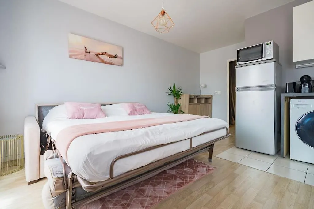 Apartment Studio Rosa Vigneux-sur-Seine